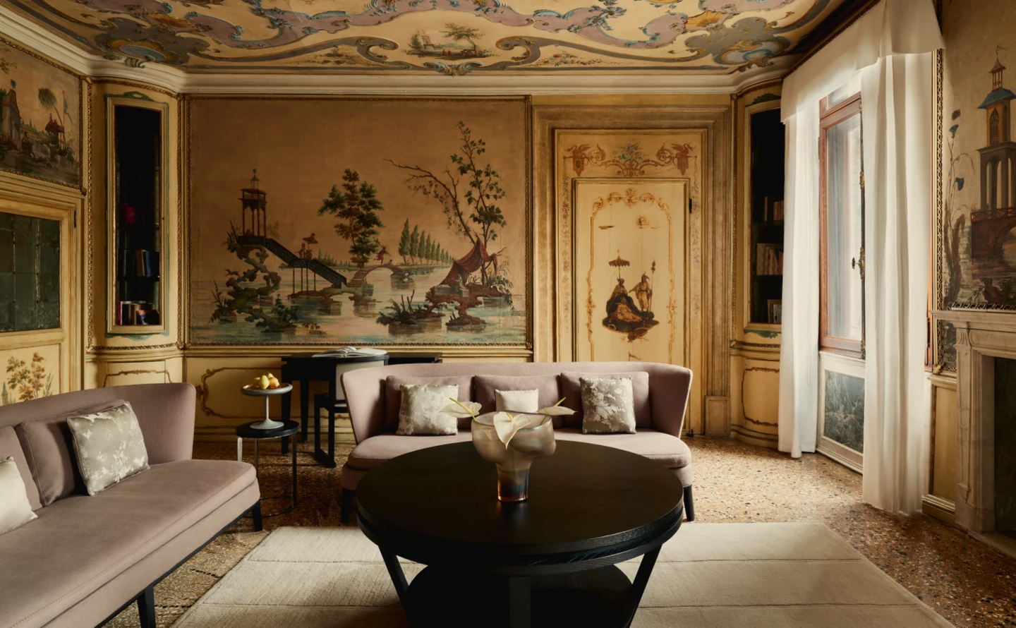 Luxurious living room