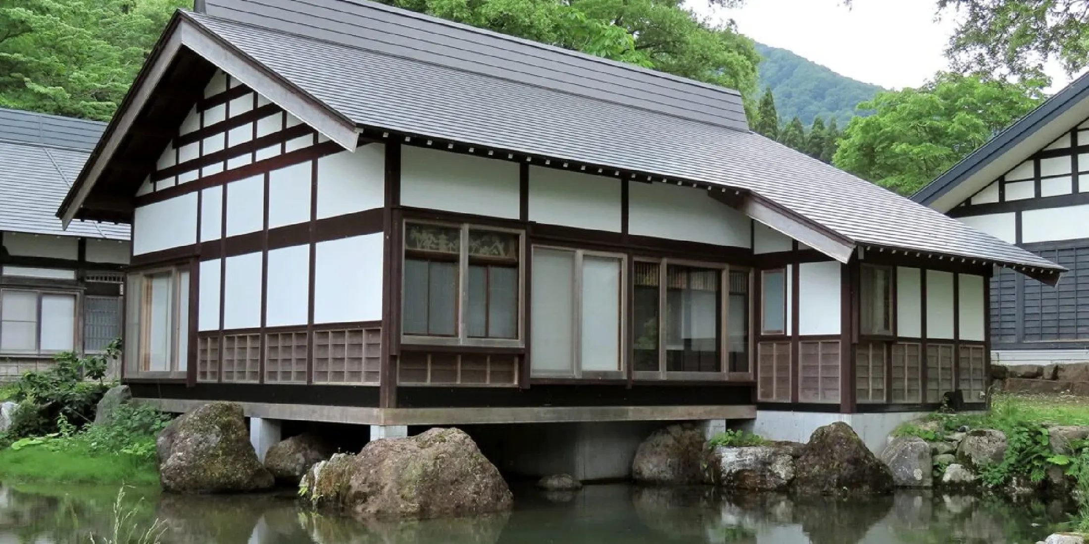 Japanese Traditional Craft: Architecture and Design