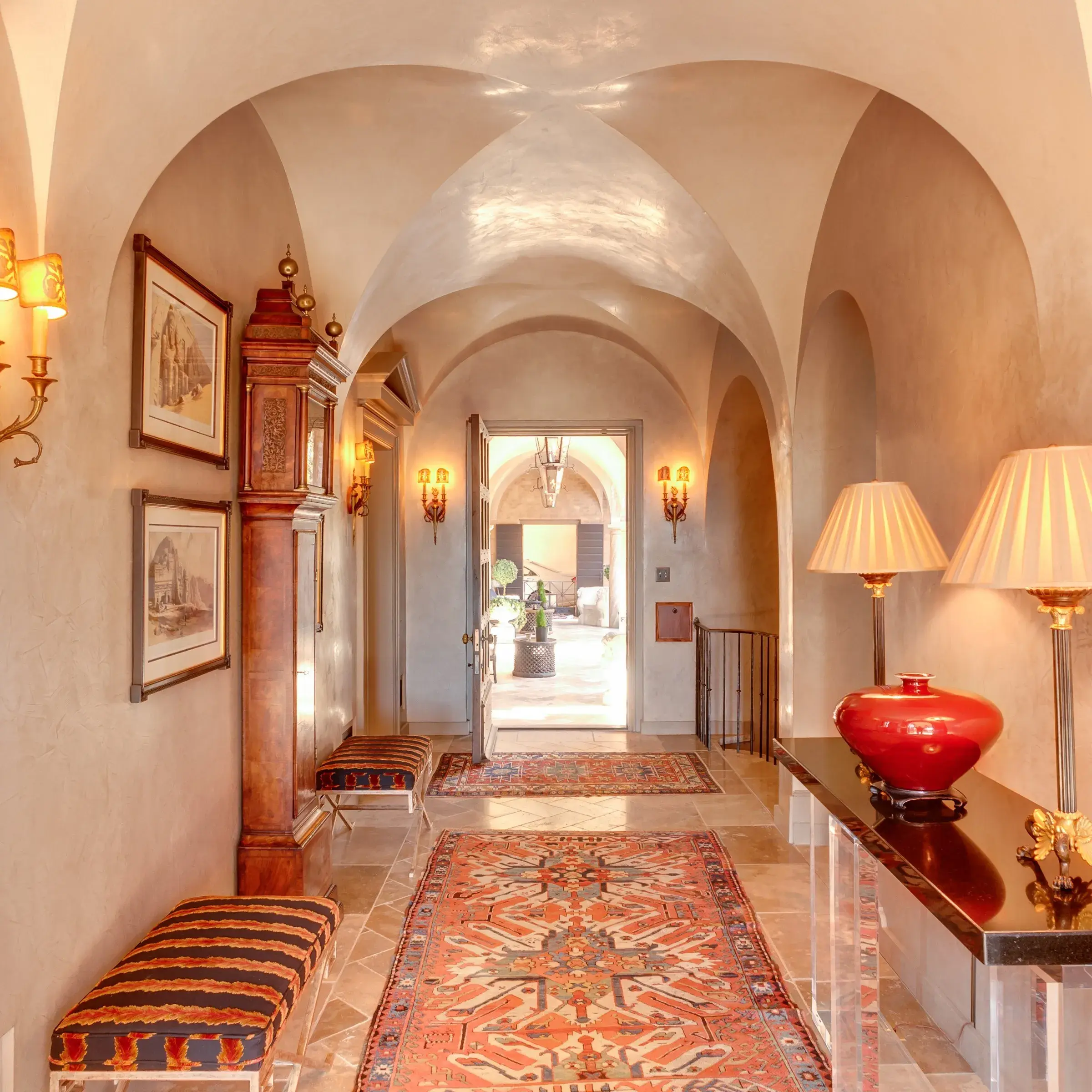 Colourful interior design in a Tuscany Villa